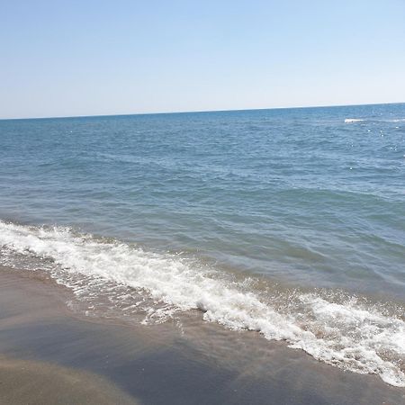 Apartament Trilocale Lido Di Roma Lido di Ostia Zewnętrze zdjęcie