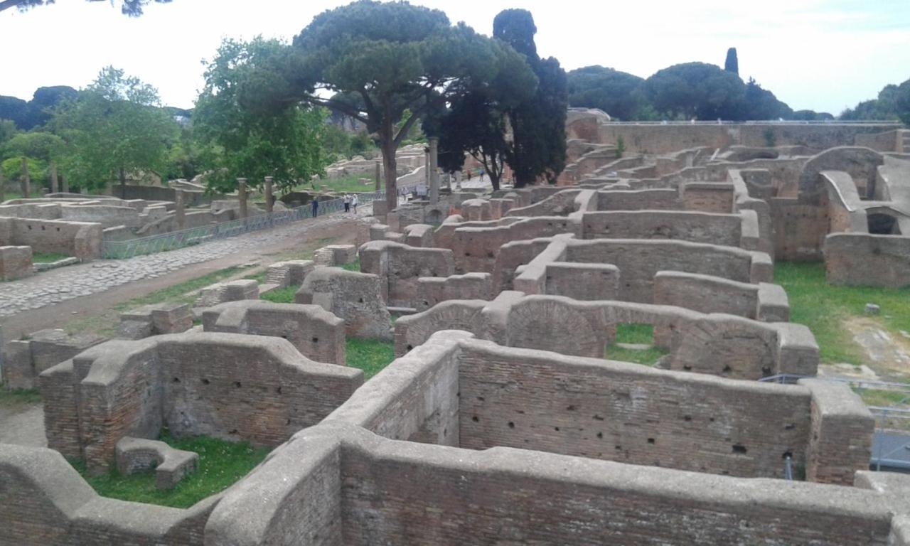 Apartament Trilocale Lido Di Roma Lido di Ostia Zewnętrze zdjęcie