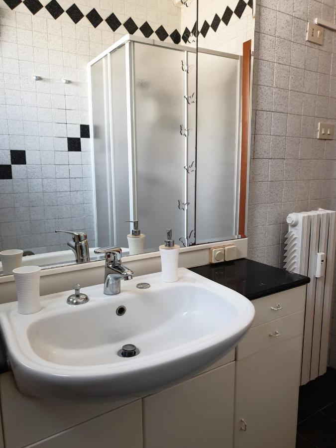 Apartament Trilocale Lido Di Roma Lido di Ostia Zewnętrze zdjęcie