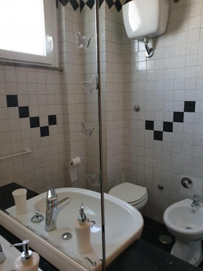 Apartament Trilocale Lido Di Roma Lido di Ostia Zewnętrze zdjęcie